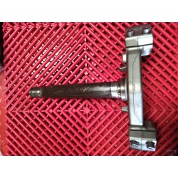 Té de fourche inferieur pour MT07