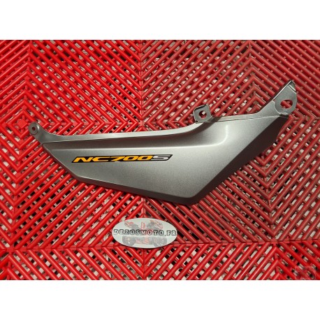 Cache sous selle droit 700 NC S 12-14