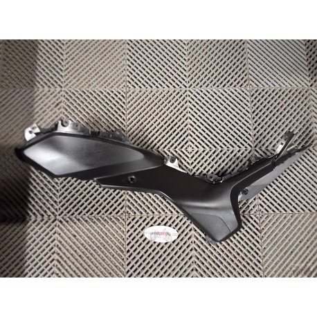 Cache latéral gauche 700 NC S 12-14