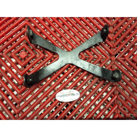 Support garde boue avant 700 NC S 12-14