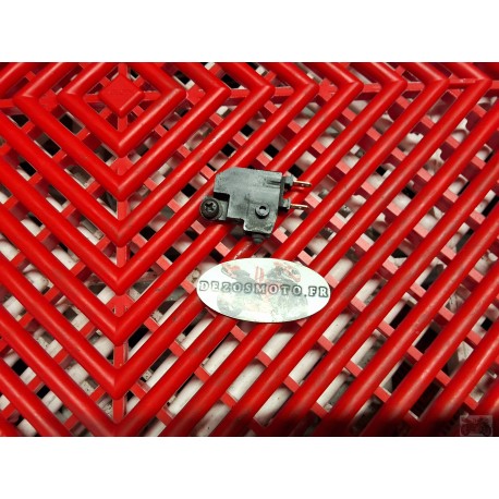 Contacteur de frein avant 700 NC S 12-14