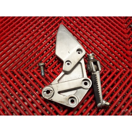 Platine avant droite 1000 SV 03-07