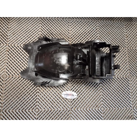 Passage de roue 650 SV injection 2009