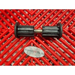 Caoutchoucs et entretoise de charniere de reservoir pour BT1100 Bulldog 01-07