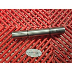 Entretoise d'Axe de bras oscillant pour BT1100 Bulldog 01-07