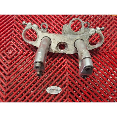 Té supérieur pour BT1100 Bulldog 01-07