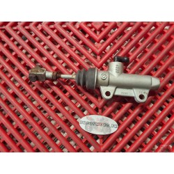 Maitre cylindre de frein Brembo arrière pour BT1100 Bulldog 01-07
