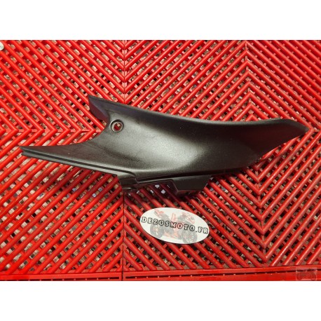Carénage couvercle de réservoir avant droit CBR 125 R 11-16 * 