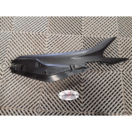 Support Carénage arrière droit de CBR 125 R 11-16 