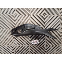 Support Carénage arrière gauche de CBR 125 R 11-16 