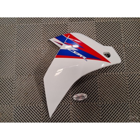 Flan de carénage droit CBR 125 R 11-16 