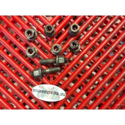 Ecrous + 2 goujons de collecteur d'échappement de R1 2002-2003
