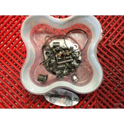 Visserie haut moteur de R1 2002-2003