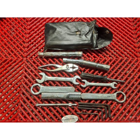Trousse à outils de 650 SV 2008