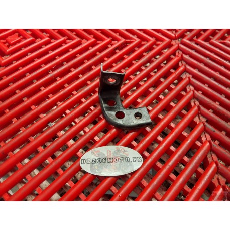 Patte de support de radiateur d'huile 1000 GSXR 07-08