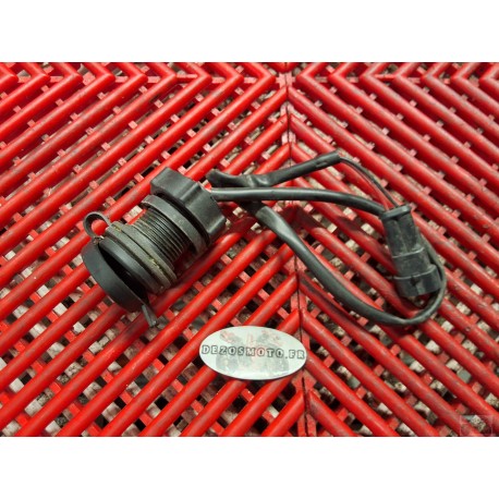 Prise USB de 502 TRK 16-22