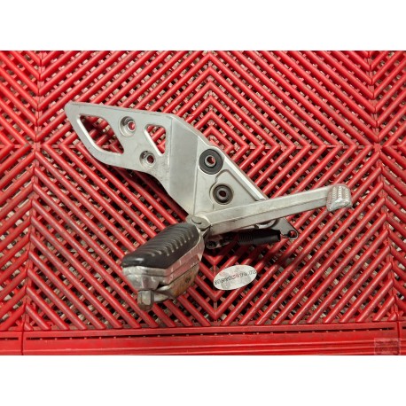 Platine avant droite 650 Bandit 07-08