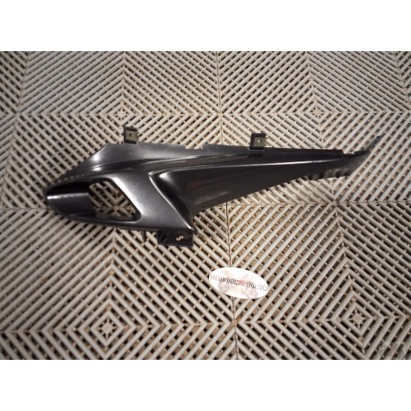 Cache convoyeur droit pour 600 et 750 GSXR 06/07