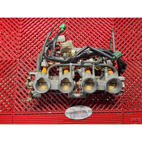 Rampe d'injection de FZ6 04-06 *