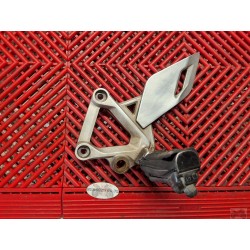 Platine avant gauche CBR 125 R 11-16 *