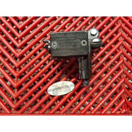 Maître cylindre de frein avant pour CBR 125 R 11-16 