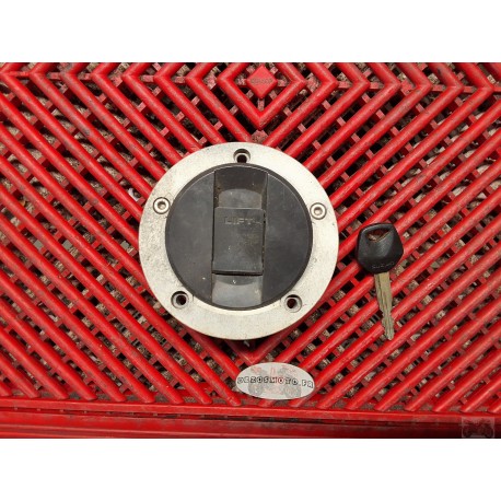 Trappe a essence de 600 et 750 GSXR 06/07