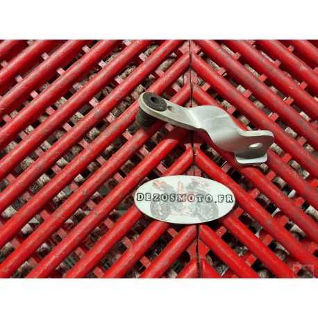 Patte support bocal de frein avant 600 et 750 GSXR 04/05