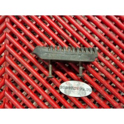 Tampon de Cale pied avant gauche de 650 Bandit 05-06