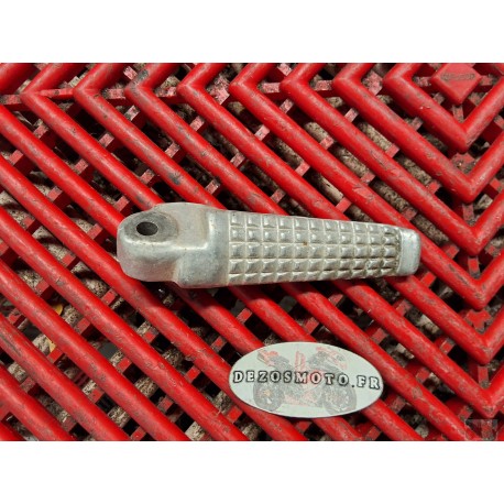 Cale pied arrière droit pour 600 et 750 GSXR 04/05