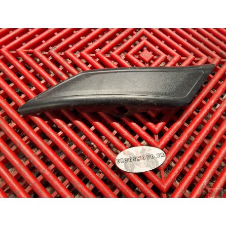 Plastique de bras oscillant pour R6 06-07