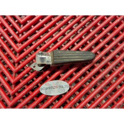 Cale pied arrière droit de 650 Bandit 05-06