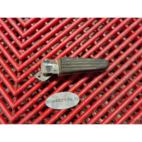 Cale pied arrière droit de 650 Bandit 05-06