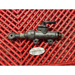 Maitre cylindre grippé de frein arrière pour CBR 1000 04-05