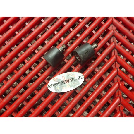 Silents bloc de supports radiateur de KTM 125 Duke 13-16