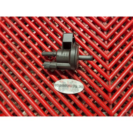 Soupape de ventilation de reservoir à essence pour 690 Duke 2016--2019