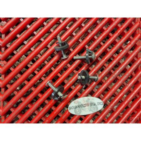 Fixations de bulle GIVI pour 1000 CBF 06-12 
