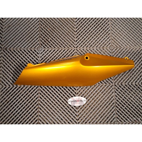 Carénage coque arrière droit pour 1000 CBF 06-12 