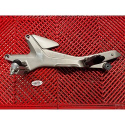 Platine repose pieds gauche pour 1000 CBF 06-12 