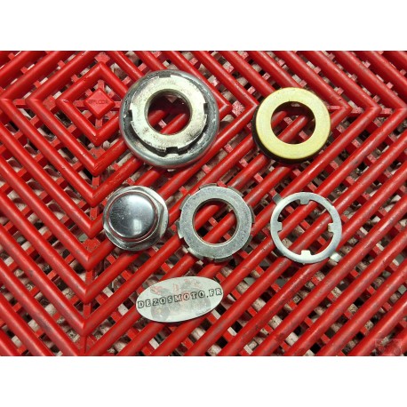 Ecrous de colonne de direction pour 1000 CBF 06-12