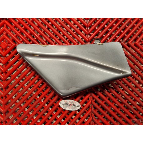 Cache sous selle gauche de BMW R1150 GS 99-03 *