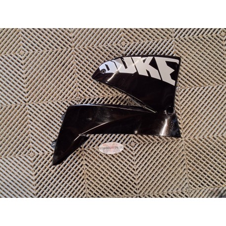 Carénage latéral droit pour 640 Duke II 98-07 *