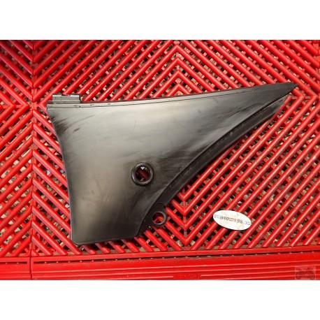 Carénage sous selle gauche pour 640 Duke II 98-07