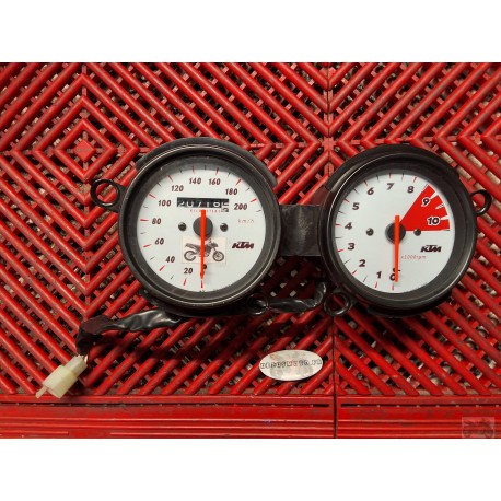 Tableau de bord pour 640 Duke II 98-07