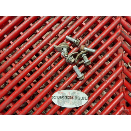 Fixations Raccords cylindre échappement pour 640 Duke II 98-07