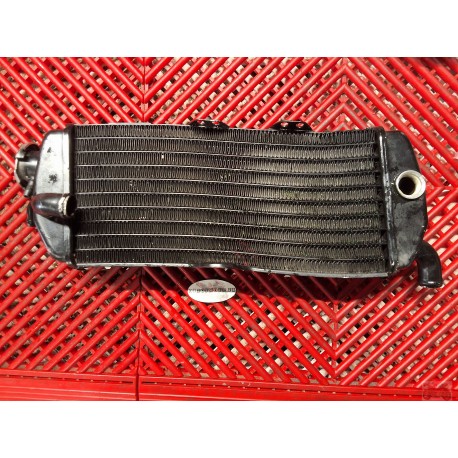 Radiateur droit pour 640 Duke II 98-07 *