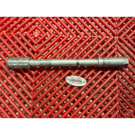 Axe de roue avant pour 640 Duke II 98-07