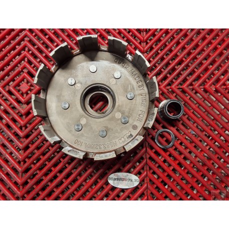 Cloche d'embrayage pour 640 Duke II 98-07