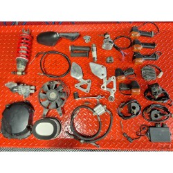 Lot de pièces Yamaha 600 Fazer