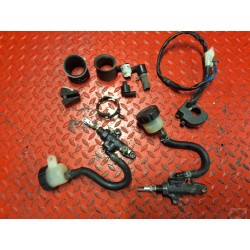 Lot de pièces Yamaha R1 98-01