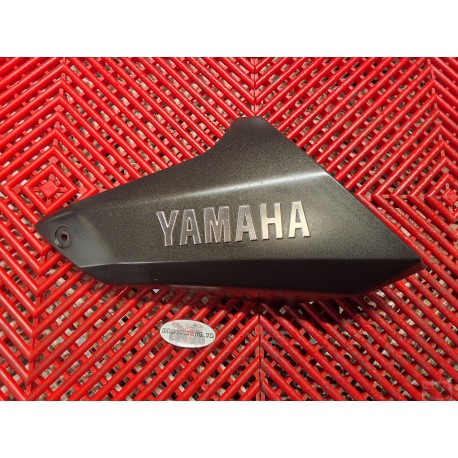 Cache lateral droit pour MT09 13-16